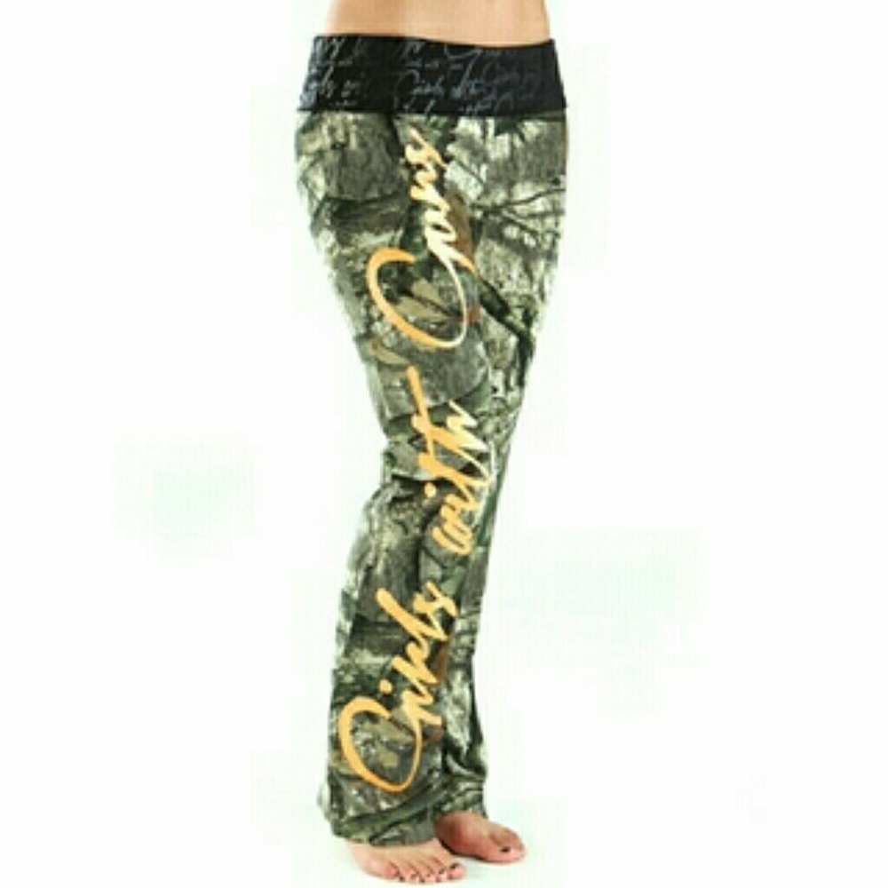 Girls with guns yoga pants